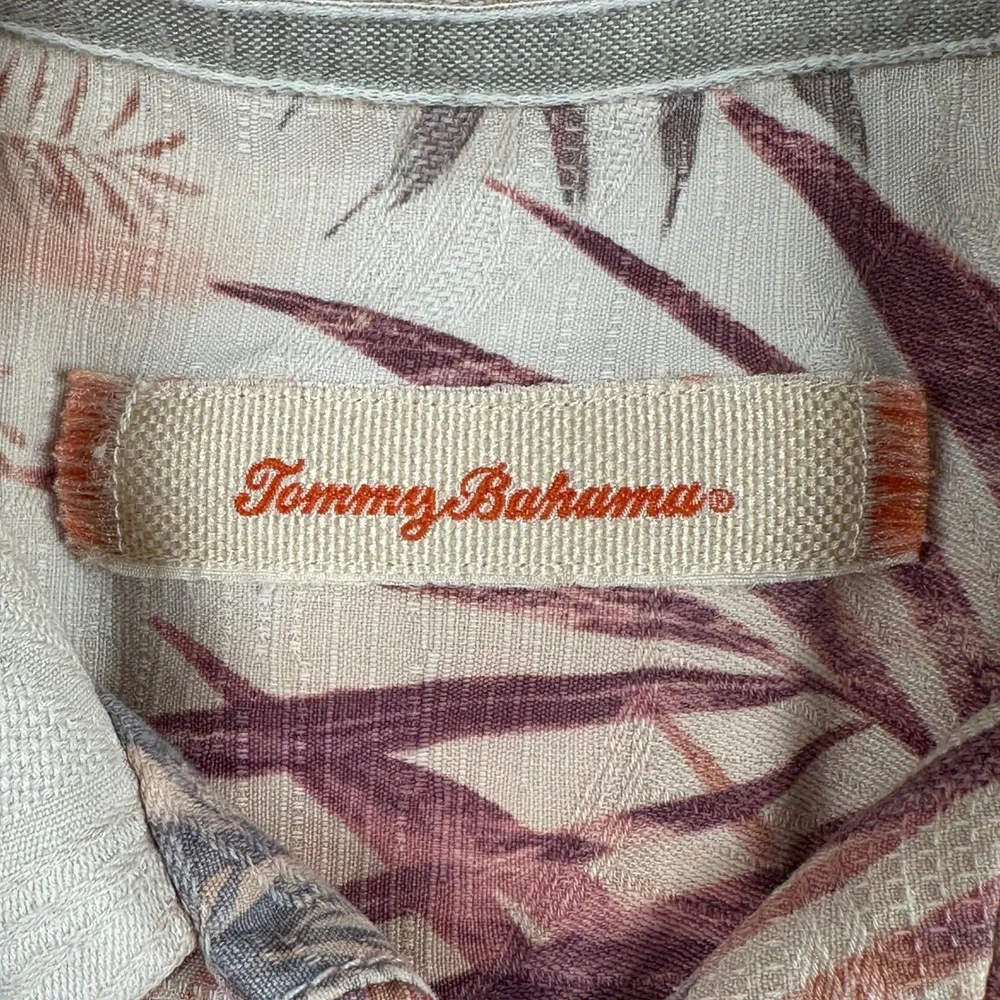Tommy Bahama Silk Shirt Mens Medium Tan Palm Print Tropical Camp Aloha Button Up